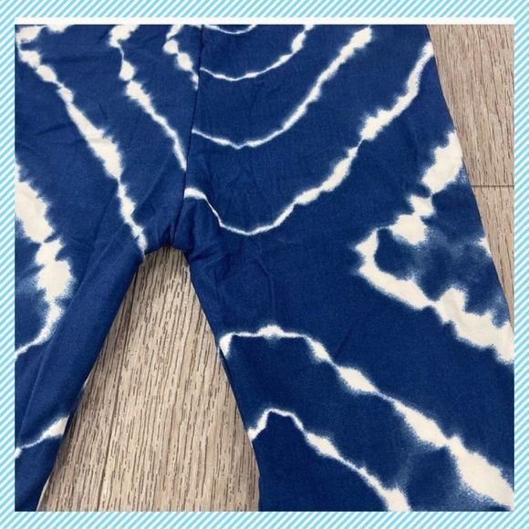 🎉HP🎉 NWT, Girls blue and white leggings - Picture 3 of 3